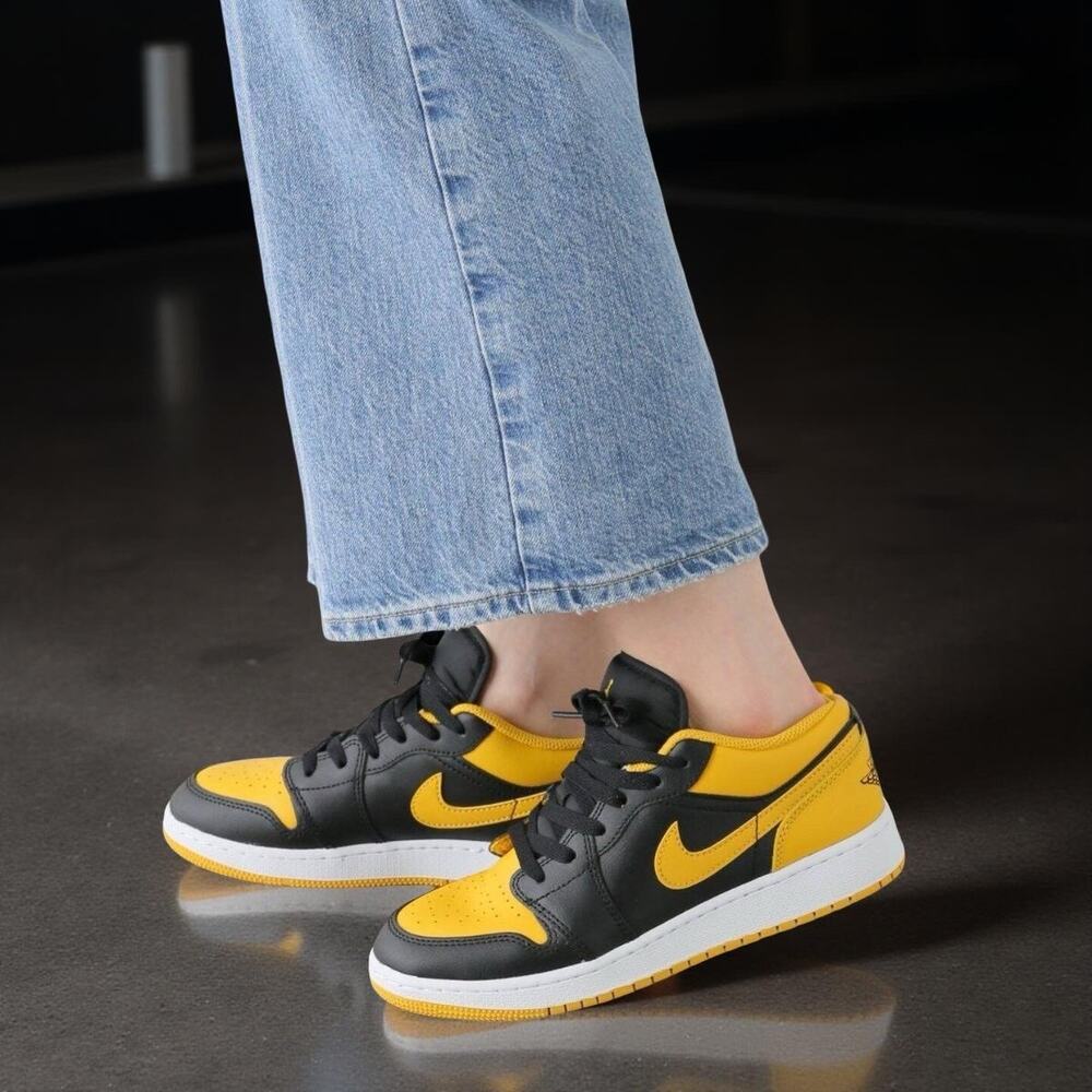 Air Jordan 1 Low SE Big Girls' Shoes